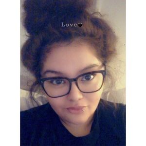 Meet your Posher, Linda